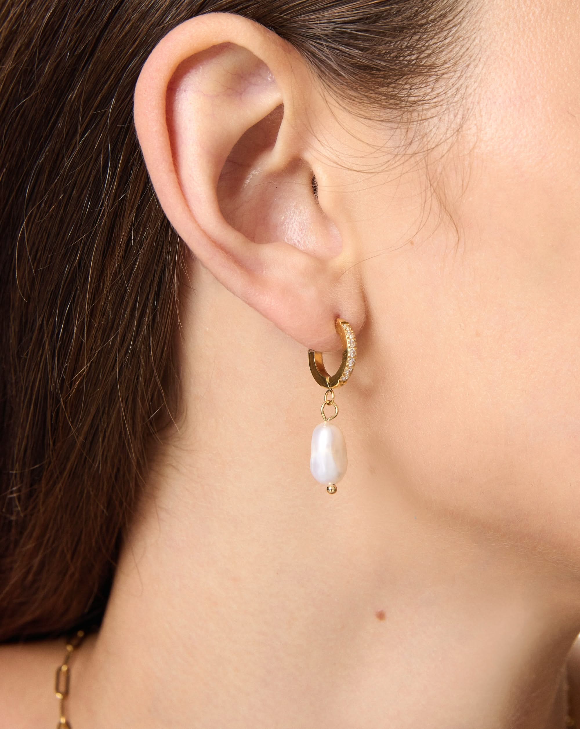 Pearl Hoop Earrings – PERLVOYA